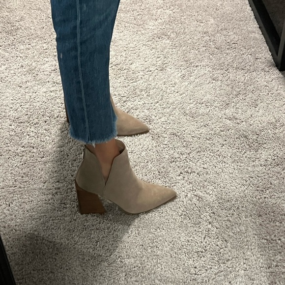 EUC Steve Madden “Taylen” Bootie SZ 8.5 - Picture 2 of 10